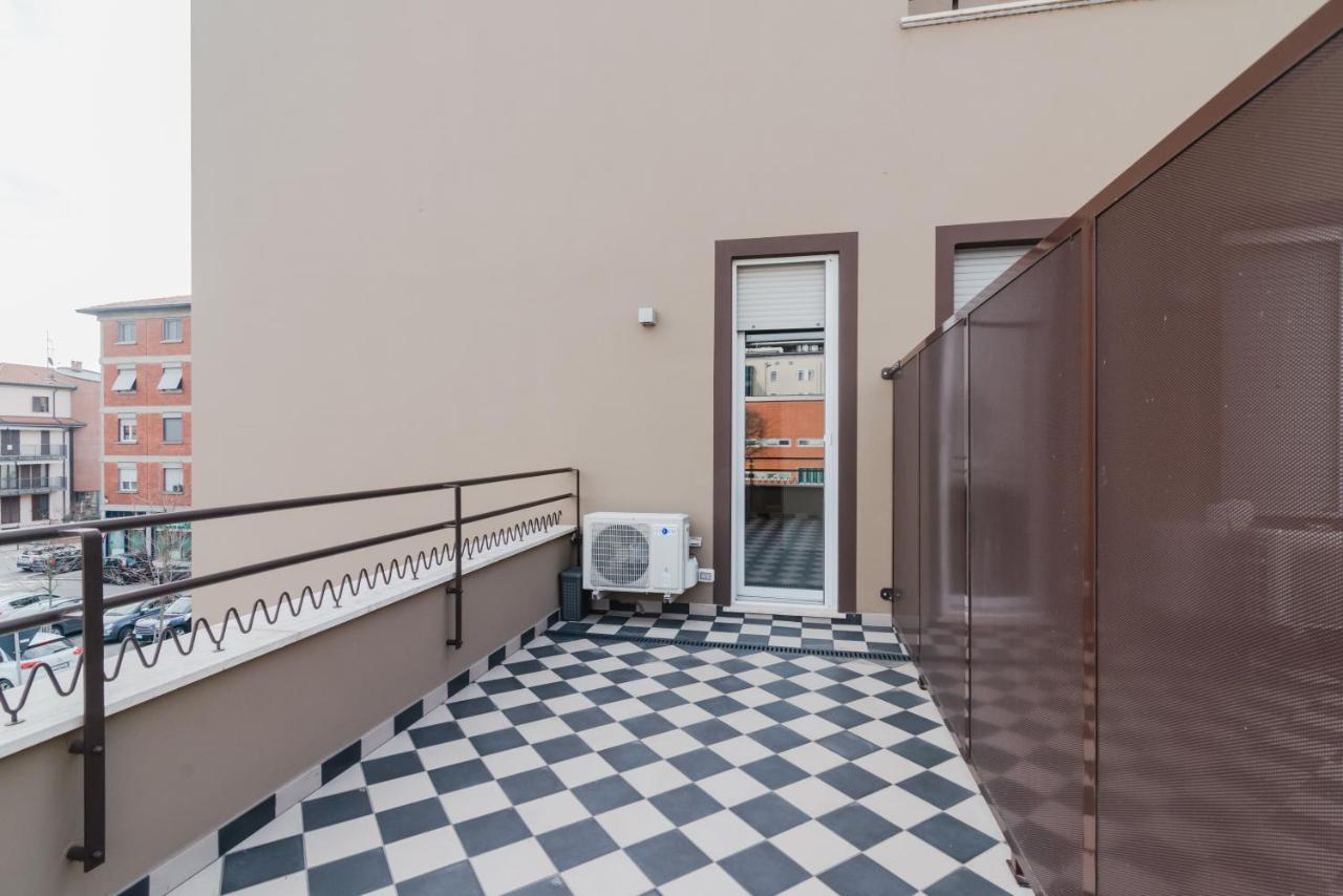 Appartement Pavia Tower - By Host4U Extérieur photo