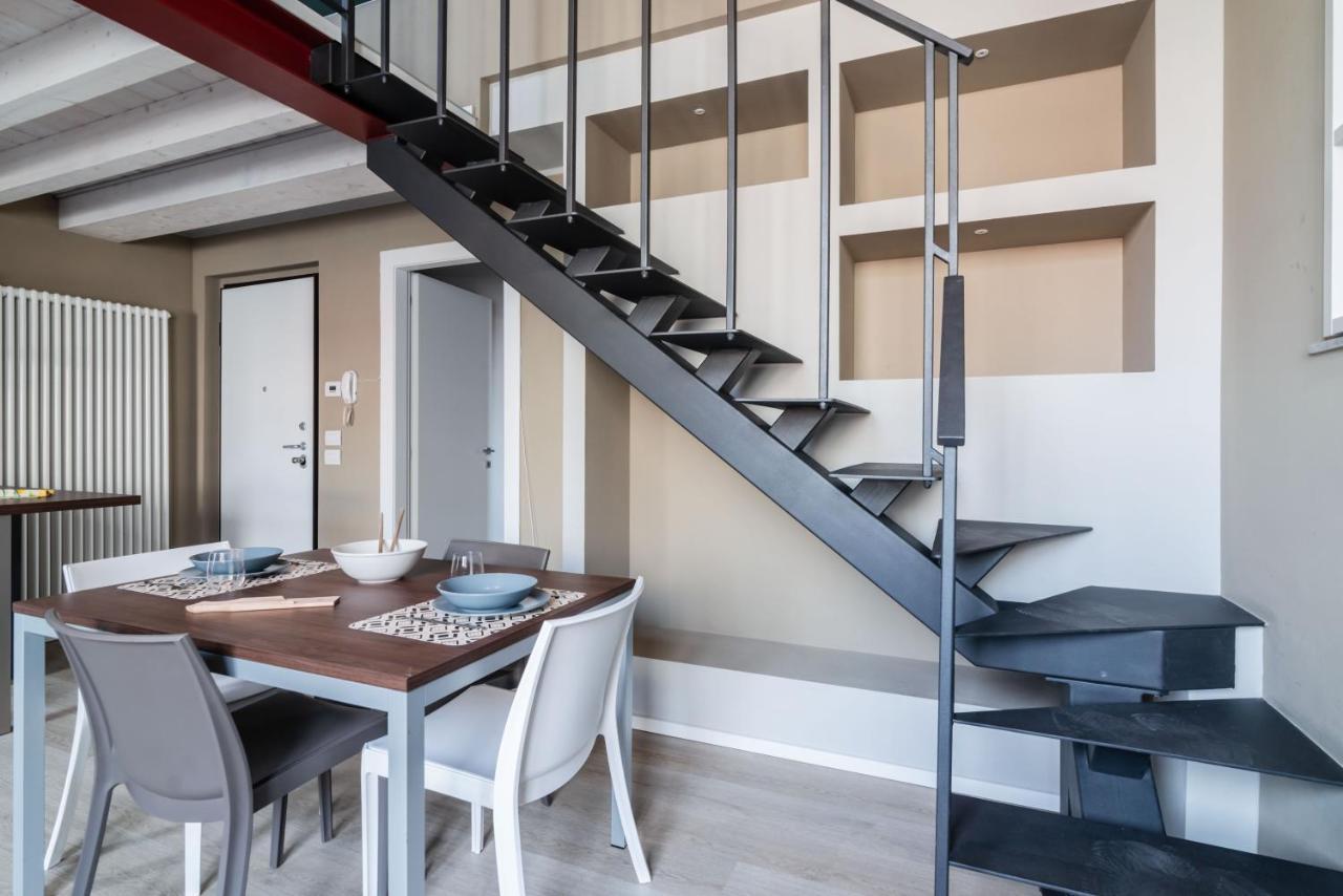 Appartement Pavia Tower - By Host4U Extérieur photo