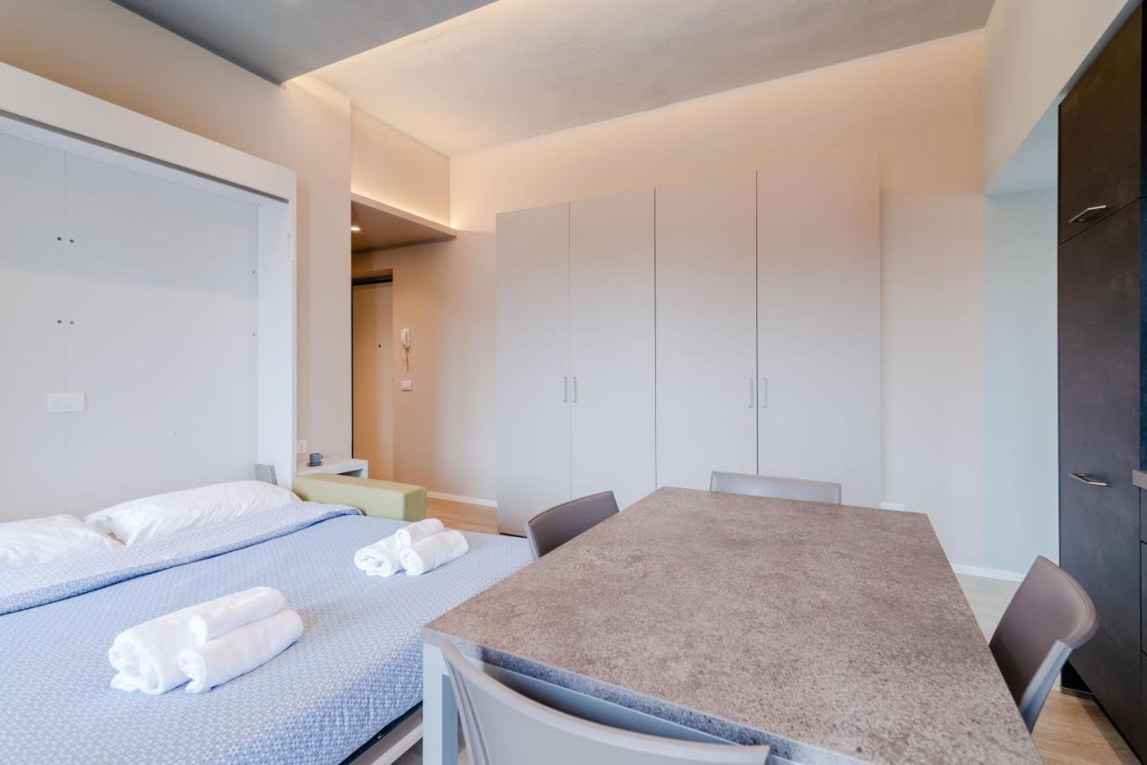 Appartement Pavia Tower - By Host4U Extérieur photo