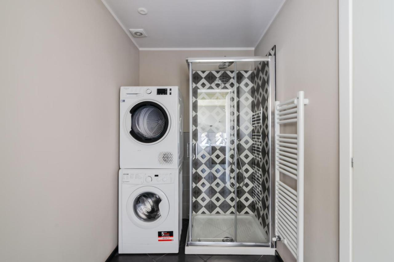 Appartement Pavia Tower - By Host4U Extérieur photo